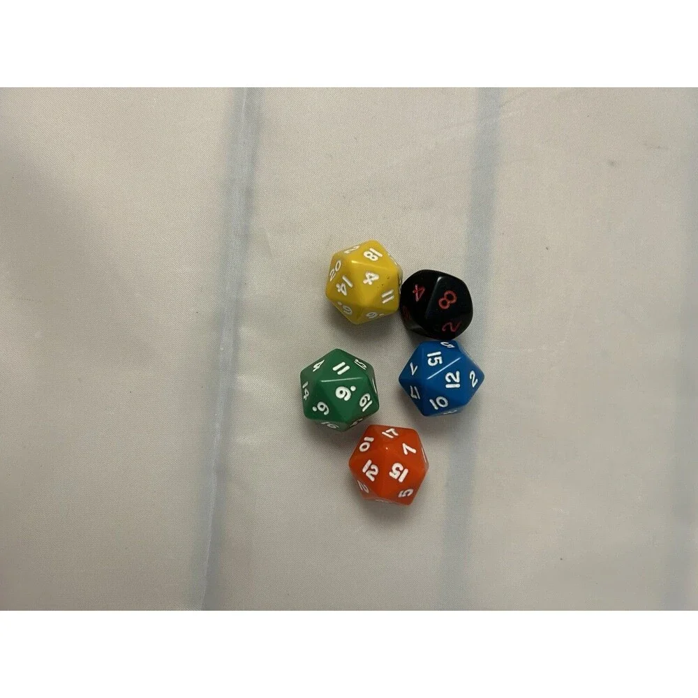 2020 Dungeons & Dragons Adventure Begins Board Game All 5 Dice Die Parts Only